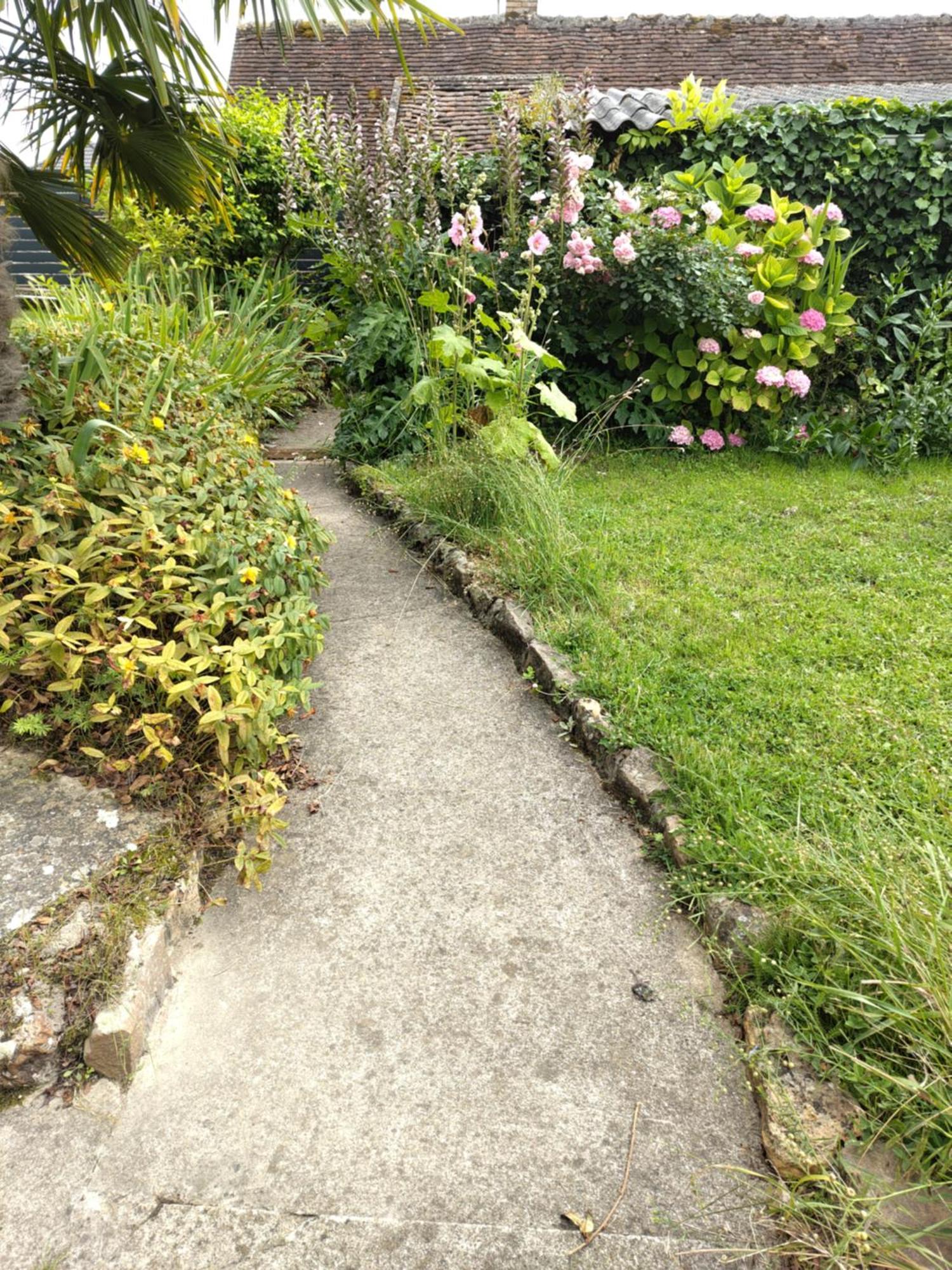 Rosemary Cottage Sergines Exterior foto